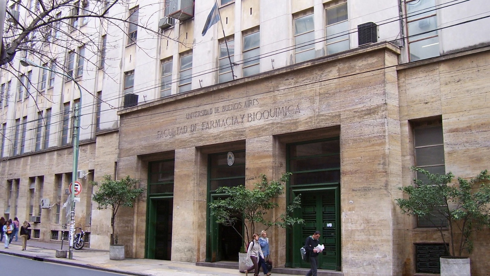 ANMAT y la UBA se unen para impulsar la formación científica a través de un nuevo sistema de becas