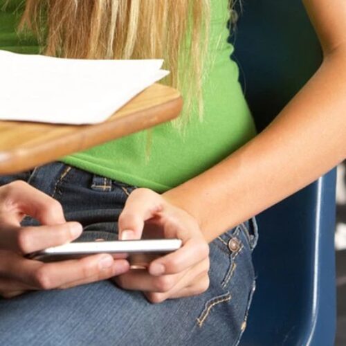 Polémica en las aulas: debate entre docentes y familias por los 15 minutos obligatorios de lectura