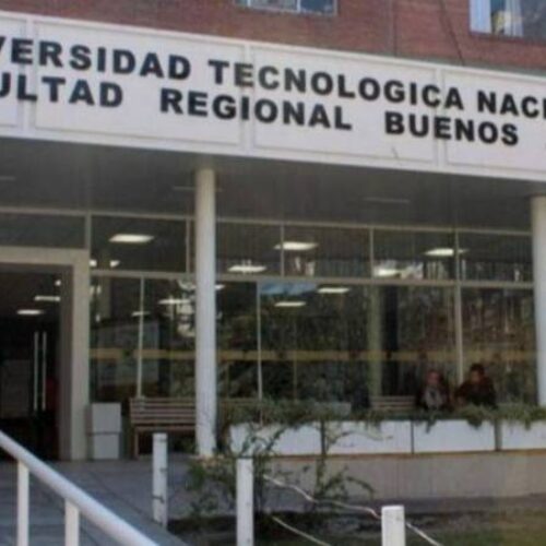 Histórico: estudiantes de la UTN Buenos Aires entre los 100 mejores del mundo en un simulador empresarial