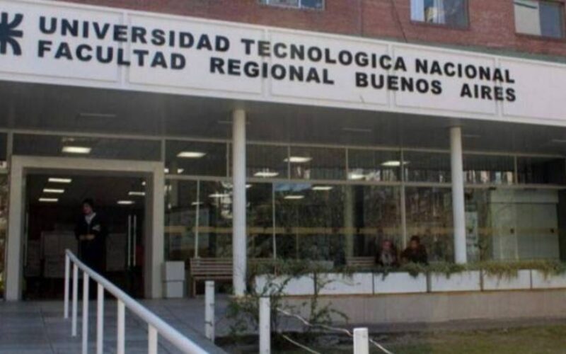 Histórico: estudiantes de la UTN Buenos Aires entre los 100 mejores del mundo en un simulador empresarial